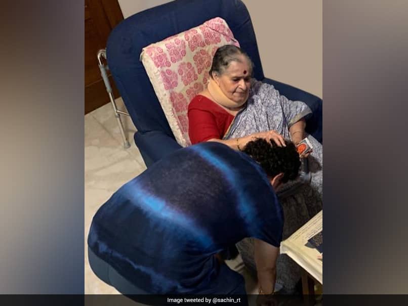 Sachin Tendulkar Takes Blessings From Mother On 47th Birthday, Shares Photo Of "Priceless" Gift Sachin Tendulkar Takes Blessings From Mother On 47th Birthday, Shares Photo Of "Priceless" Gift