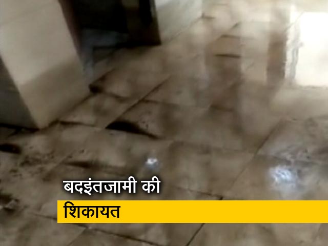 रवीश कुमार का प्राइम टाइम: क्या कोरोना से लड़ रहे स्वास्थ्यकर्मियों को पर्याप्त सुविधाएं मिल रही हैं?