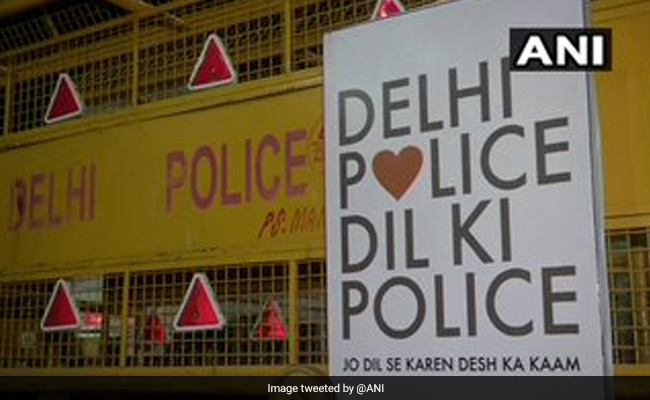 "<i>Dil Ki</i> Police": Delhi Cops' Balm For Commuters Amid Lockdown