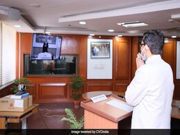 Eminent Banker Suresh N Patel Takes Oath As Vigilance Commissioner Eminent Banker Suresh N Patel Takes Oath As Vigilance Commissioner