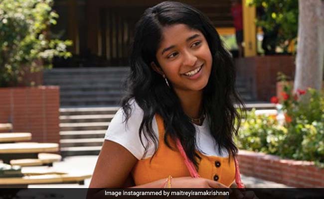 Never Have I Ever Review Mindy Kaling S Dramedy About An Indian American Teen Is A Minor Classic 4 Stars Out Of 5