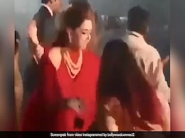 ऐश्वर्या राय और दीपिका पादुकोण पार्टी में झूमकर डांस करती आईं नजर, देखें थ्रोबैक Video ऐश्वर्या राय और दीपिका पादुकोण पार्टी में झूमकर डांस करती आईं नजर, देखें थ्रोबैक Video