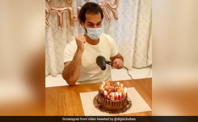 लॉकडाउन में लड़के ने अजीबोगरीब तरह से मनाया जन्मदिन, देखकर आपकी भी छूट जाएगी हंसी... देखें TikTok Video