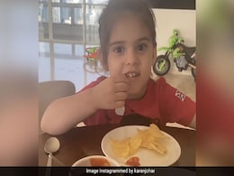 Karan Johar's "Diet Police" Yash And Roohi Don't Want Him To Have Burgers. Here's Why Karan Johar's "Diet Police" Yash And Roohi Don't Want Him To Have Burgers. Here's Why