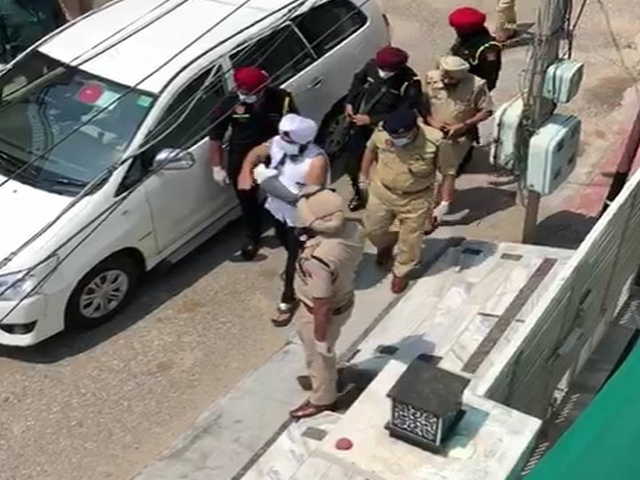 Hero's Welcome For Punjab Cop Whose Wrist Was Chopped Off During Lockdown