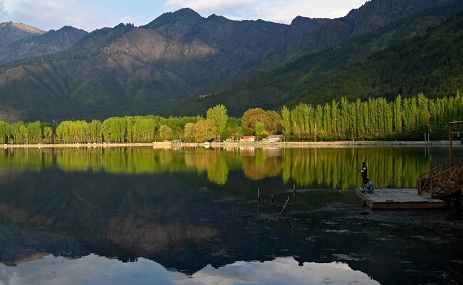 'Youm-e-Rasul Mir' Celebrated After Three Decades In South Kashmir