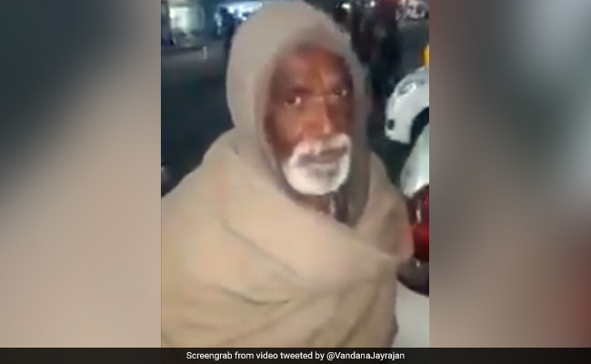 रानू मंडल के बाद बिहार के इस बाबा ने इंटरनेट पर मचाया तहलका, अंग्रेजी गाना गाकर मांगते हैं भीख... देखें Video