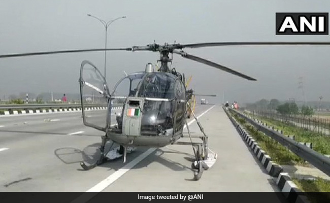 Air Force Chopper Makes Emergency Landing On Expressway In UP After Snag