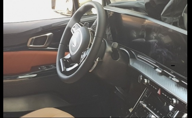 2021 Kia Carnival MPV Interior Images Leaked Online
