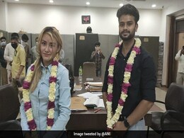 देसी दूल्हा, मेक्सिको की दुल्हन, रात में खुलवाई गई रोहतक कोर्ट, आखिरकार इस तरह हुई शादी देसी दूल्हा, मेक्सिको की दुल्हन, रात में खुलवाई गई रोहतक कोर्ट, आखिरकार इस तरह हुई शादी