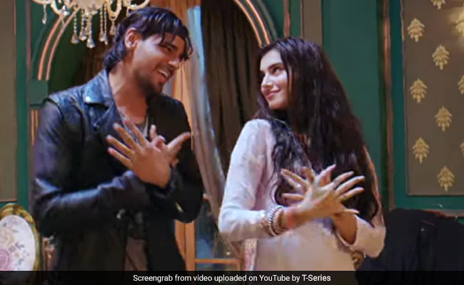 Sidharth Malhotra Agrees With <i>Masakali 2.0</i> Criticism: "Completely Valid"