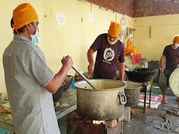 Jaipur Community Kitchen, Run By 25, Feeds 1,500 Daily Wagers Twice Daily Jaipur Community Kitchen, Run By 25, Feeds 1,500 Daily Wagers Twice Daily