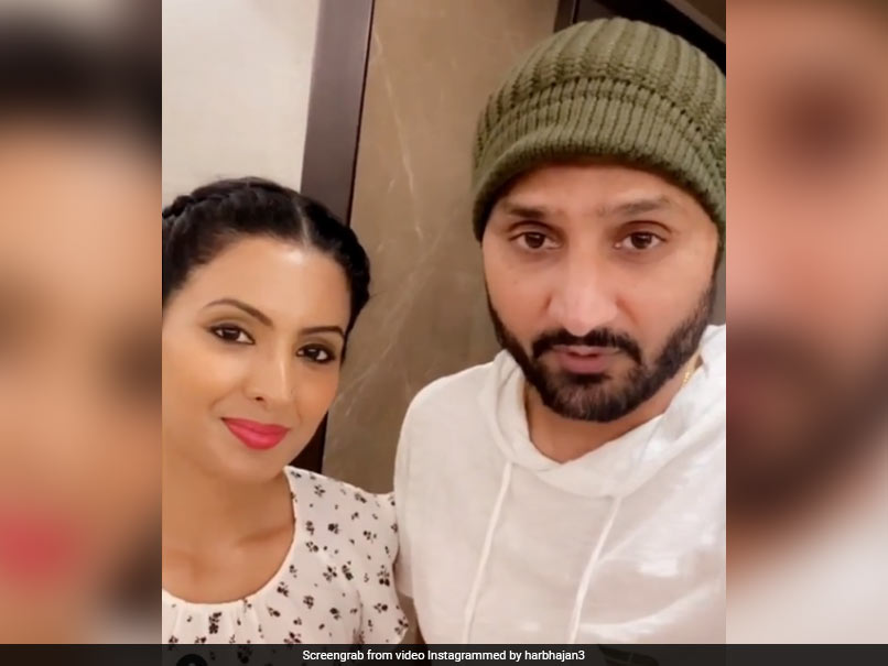 Yuvraj Singh, Shikhar Dhawan, Harbhajan Singh Greet Fans On Baisakhi