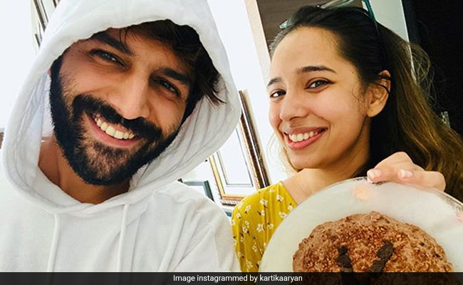 "Lockdown <I>Ka Fayda</I>", Kartik Aaryan Got To Celebrate His Sister's Birthday At Home