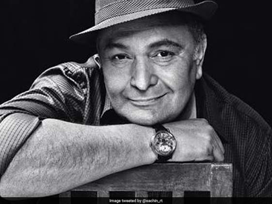 सिर्फ एक्टिंग ही नहीं अपने स्टाइलिश लुक्स के लिए भी मशहूर थे ऋषि कपूर, देखें शानदार Photos