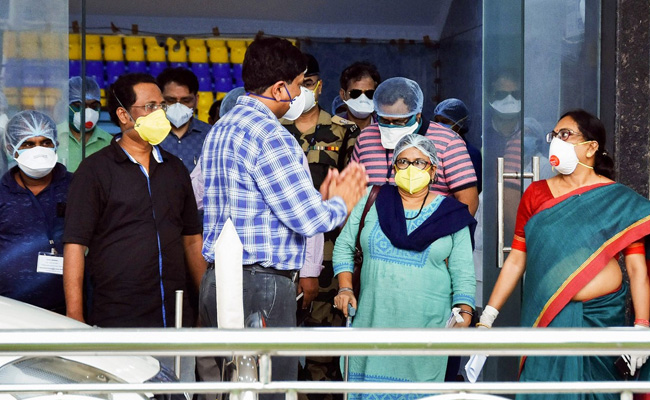 Coronavirus - Central Team Turns Spotlight On COVID-19 Hospital, Centres In Kolkata
