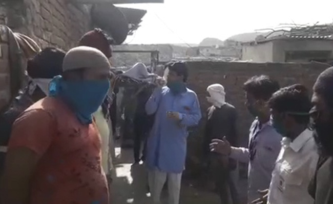 Neighbours Arrange Jaipur Man's Funeral Amid Lockdown Due To COVID-19