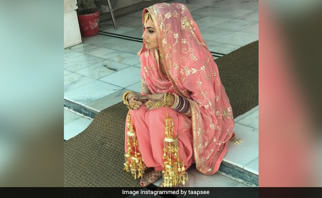 What Taapsee Pannu Was Thinking While Shooting <i>Manmarziyan</i> Wedding Scene