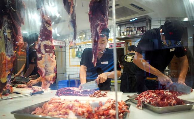 China's Shenzhen Bans Eating Of Cats, Dogs After COVID-19 Outbreak