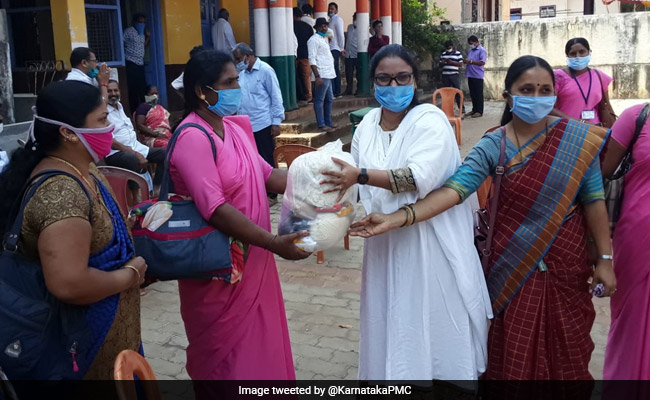 "Salute Them All": Rahul Gandhi's Video On Mahila Congress Amid Lockdown