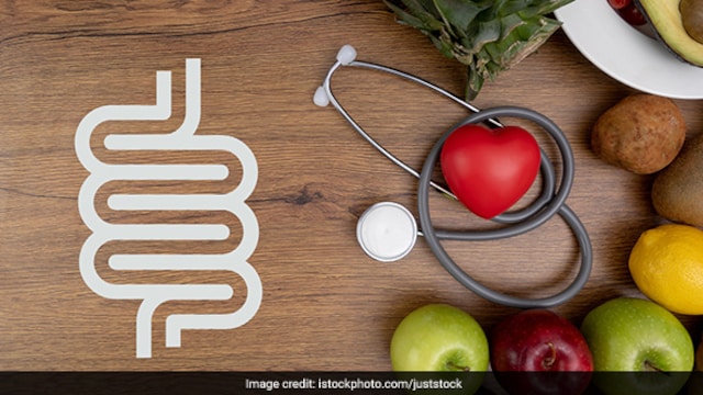 Eat healthy and light meals to keep digestive issues at bay