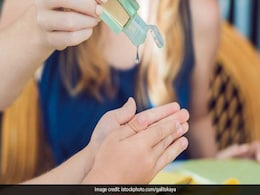 Hygiene Tips For Kids To Safely Use Alcohol-Based Hand Sanitizers And Stay Infection Free Hygiene Tips For Kids To Safely Use Alcohol-Based Hand Sanitizers And Stay Infection Free