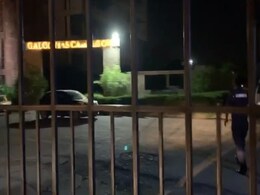 Coronavirus: ग्रेटर नोएडा में क्वारंटाइन सेंटर में सातवीं मंजिल से कूदे युवक की मौत Coronavirus: ग्रेटर नोएडा में क्वारंटाइन सेंटर में सातवीं मंजिल से कूदे युवक की मौत