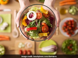 Food  Poisoning Causes: इस तरह सही खाना चुन कर फूड प्वाइजनिंग से आसानी से बच सकते हैं आप, जानिए कैसे? Food  Poisoning Causes: इस तरह सही खाना चुन कर फूड प्वाइजनिंग से आसानी से बच सकते हैं आप, जानिए कैसे?