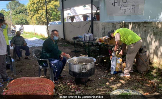 "Modi Kitchens" Serving Food To Needy In Uttarakhand During Lockdown