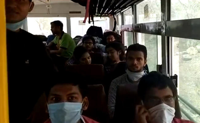 Coronavirus India Lockdown: 4 Buses Carrying 74 Students Stranded At Kota Arrive In Pune