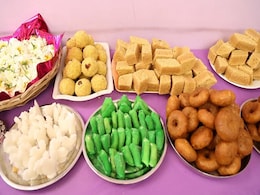 Diwali Sweets Recipes: दिवाली पर 30 मिनट में बनाएं ये 5 स्वादिष्ट स्वीट रेसिपीज, यहां देखें लिस्ट Diwali Sweets Recipes: दिवाली पर 30 मिनट में बनाएं ये 5 स्वादिष्ट स्वीट रेसिपीज, यहां देखें लिस्ट