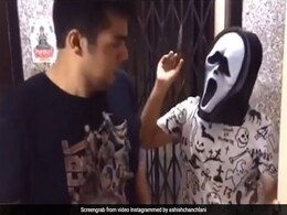 In Smriti Irani's Lockdown Humour: If American Movies Were Made In India In Smriti Irani's Lockdown Humour: If American Movies Were Made In India