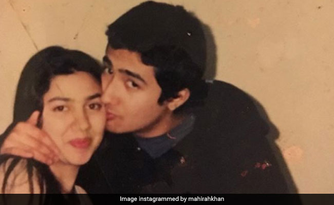A Priceless Pic From Mahira Khan's Throwback Khazana Because It's ...