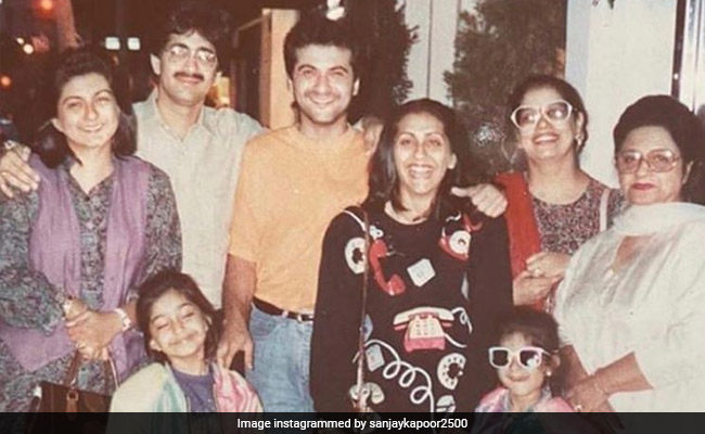 Count The Kapoors In This Throwback Pic. Courtesy Sanjay Kapoor