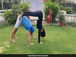 पूजा बत्रा ने पति नवाब शाह संग इस अंदाज में किया योग, Photo शेयर कर बोलीं- कपल्स योग... पूजा बत्रा ने पति नवाब शाह संग इस अंदाज में किया योग, Photo शेयर कर बोलीं- कपल्स योग...