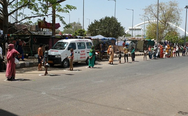 Coronavirus - Delhi's Poor Depend On Handouts To Survive COVID-19 Lockdown