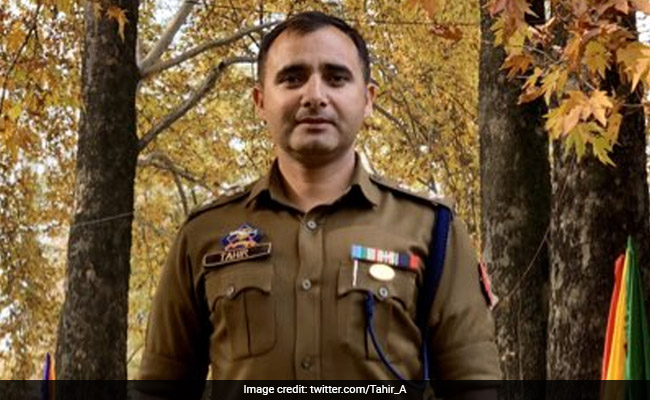 Senior J&K Cop Called Out For Tweet Against PM After Charging Journalist