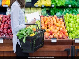 Tips For Coronavirus: क्या आपको दुकान से लाए हुए सामान को धोने की जरूरत है? जानें क्या कहते हैं एक्सपर्ट Tips For Coronavirus: क्या आपको दुकान से लाए हुए सामान को धोने की जरूरत है? जानें क्या कहते हैं एक्सपर्ट