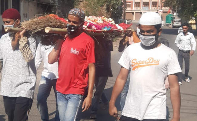 No Transport, Muslim Men Carry Hindu Woman's Bier For Cremation In Indore