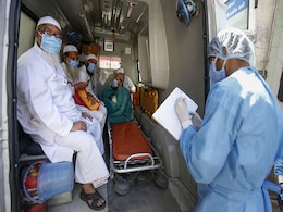Coronavirus: मैसूर में स्वास्थ्य कर्मी को धमकाने वाले पुलिस हिरासत में, यहीं से एक अन्य घटना में कल हुए 110 लोग गिरफ्तार Coronavirus: मैसूर में स्वास्थ्य कर्मी को धमकाने वाले पुलिस हिरासत में, यहीं से एक अन्य घटना में कल हुए 110 लोग गिरफ्तार