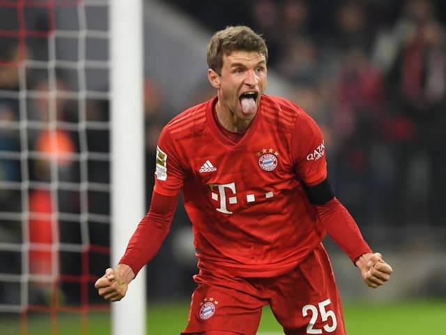 Thomas Mueller Signs Two-Year Contract Extension With Bayern ...