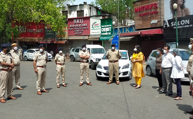 Delhi's Bengali Market Sealed Over 3 COVID-19 Cases, 35 Found On Shop Roof