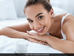 चेहरे निखार लाने के लिए सर्दियों में जरूर पिएं ये ड्रिंक्स, त्वचा पर हाइड्रेशन बनी रहती है चेहरे निखार लाने के लिए सर्दियों में जरूर पिएं ये ड्रिंक्स, त्वचा पर हाइड्रेशन बनी रहती है