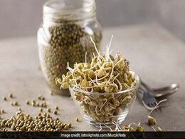 मुहांसों से लेकर सन टैन हटाने तक क्या आप जानती हैं मूंग दाल के ये फायदे? मुहांसों से लेकर सन टैन हटाने तक क्या आप जानती हैं मूंग दाल के ये फायदे?