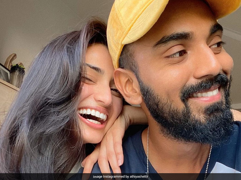 KL Rahul All Hearts For Athiya Shetty's "My Person" Birthday Wish