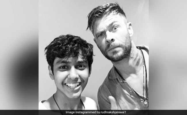 "Spider-Man Will Turn Into Ant-Man:" Chris Hemsworth Gave This Fake <I>Endgame</I> Spoiler To His <i>Extraction</i> Co-Star. Go Tell The World