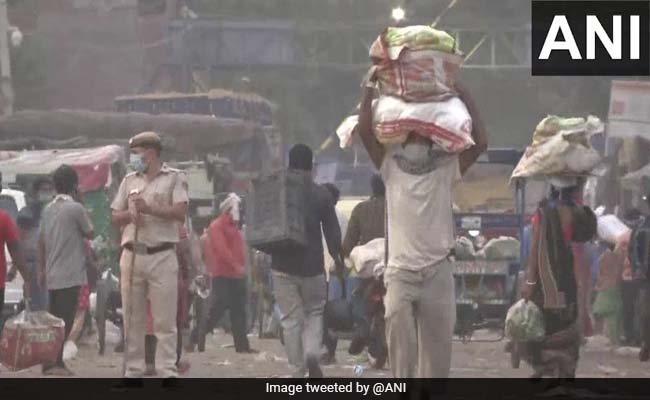 4 More Traders From Delhi's Azadpur Mandi Test Positive For Coronavirus