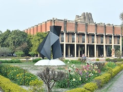 कानपुर IIT के PHD छात्र ने की आत्महत्या, कॉलेज की 6वीं मंजिल से कूदा