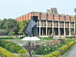 कानपुर IIT के PHD छात्र ने की आत्महत्या, कॉलेज की 6वीं मंजिल से कूदा