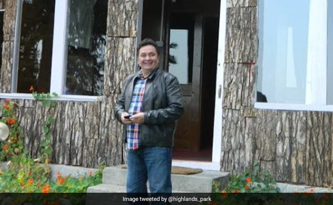 Rishi Kapoor और डिंपल ने गुलमर्ग की इस हट में की थी 'हम तुम एक कमरे में' की शूटिंग, उमर अब्दुल्ला ने शेयर की Photo